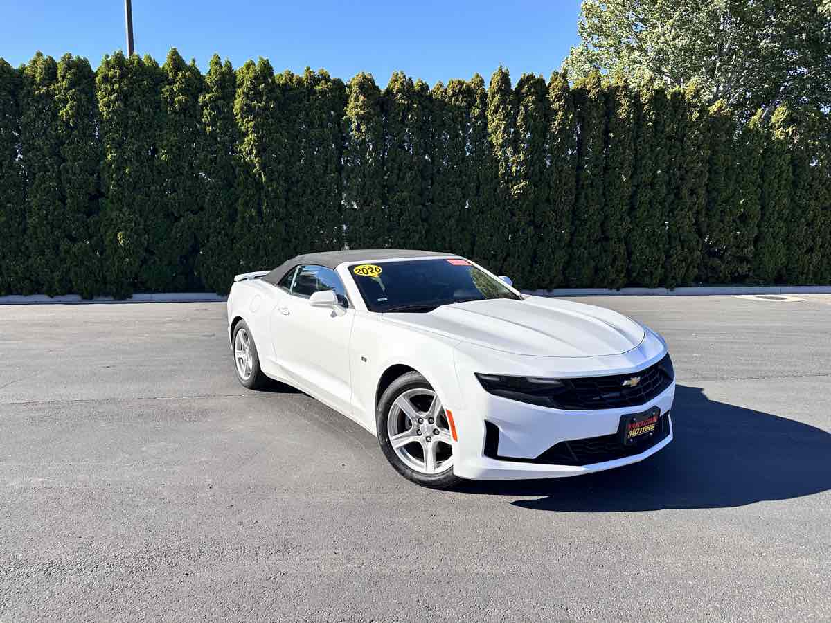2020 Chevrolet Camaro 1LT - Photo 2