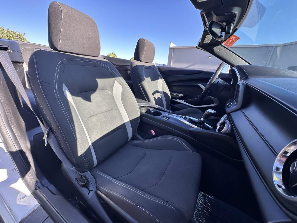 2020 Chevrolet Camaro 1LT - Photo 16