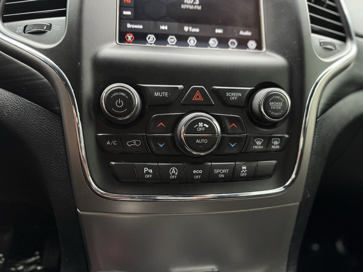 2021 Jeep Grand Cherokee Laredo E - Photo 17