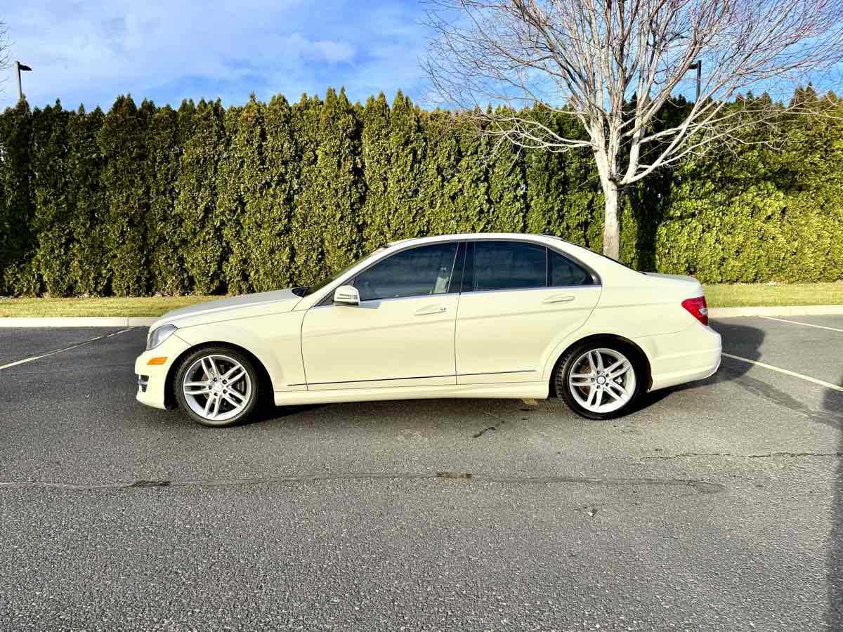 2012 Mercedes-Benz C-Class C300 Sport - Photo 8
