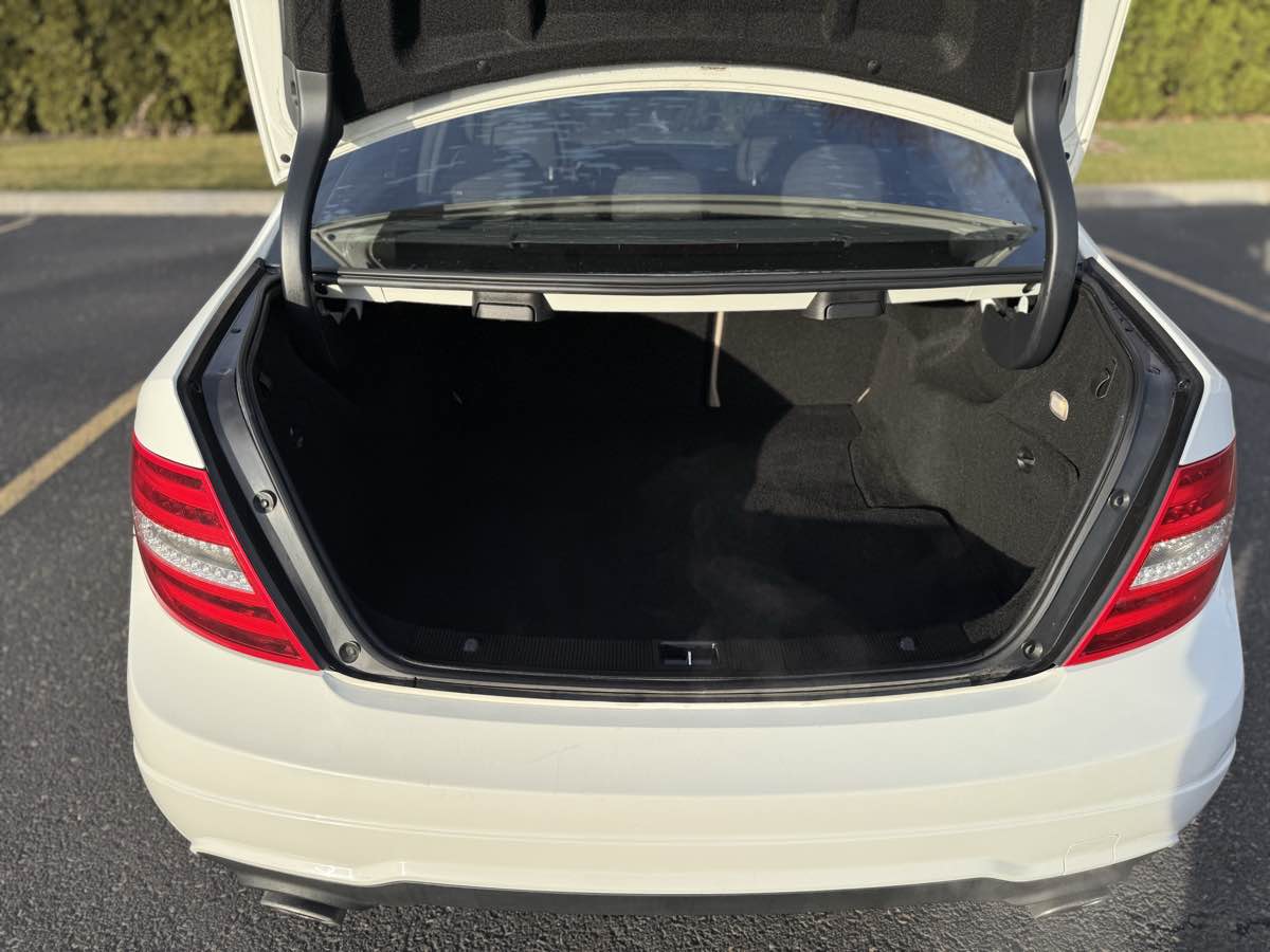 2012 Mercedes-Benz C-Class C300 Sport - Photo 11