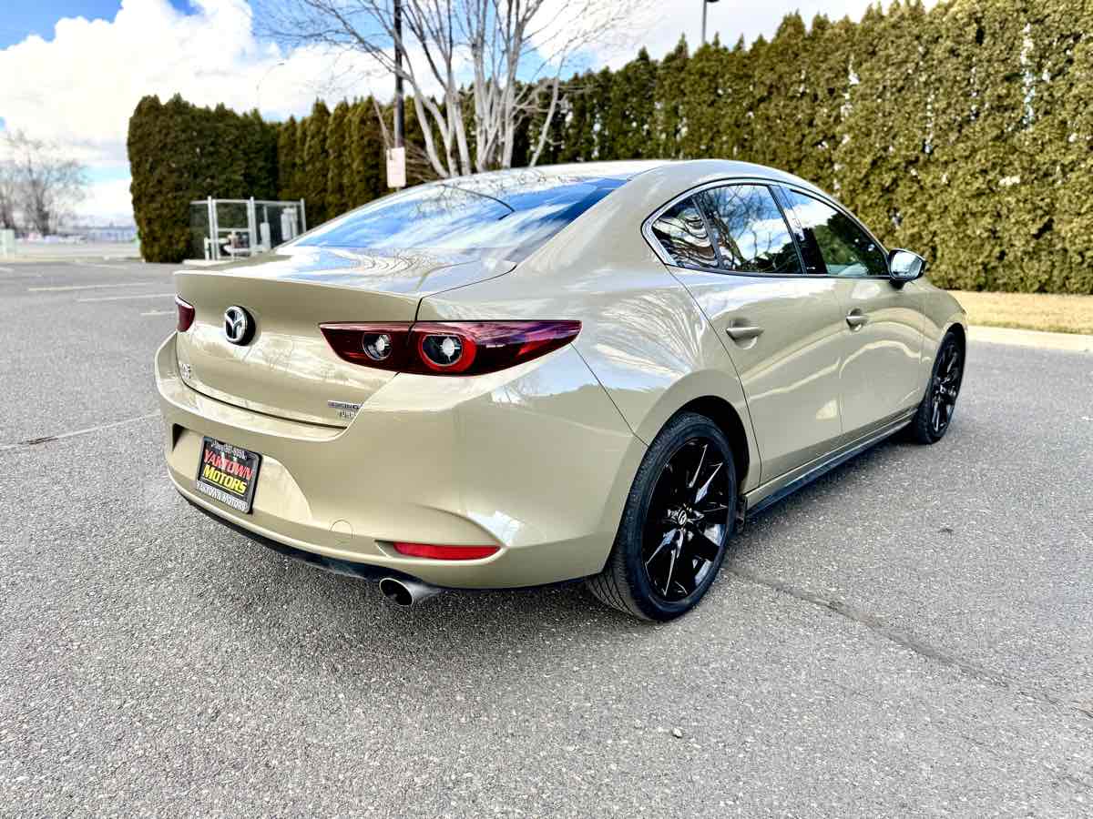 2024 Mazda Mazda3 Carbon Turbo - Photo 9