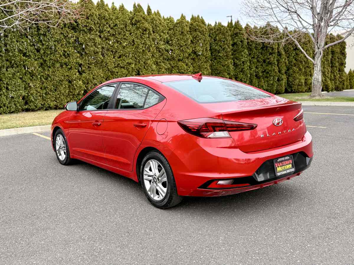 2020 Hyundai Elantra SEL - Photo 9