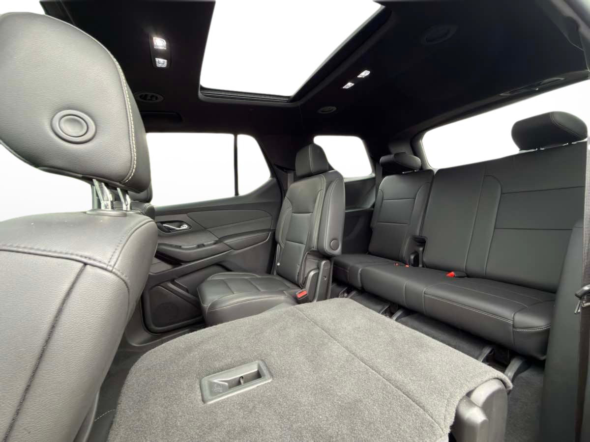 2022 Chevrolet Traverse 3LT - Photo 12