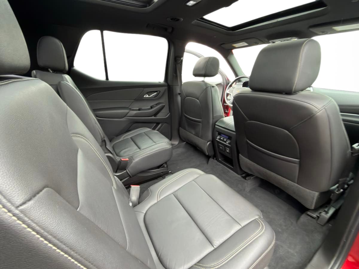 2022 Chevrolet Traverse 3LT - Photo 16