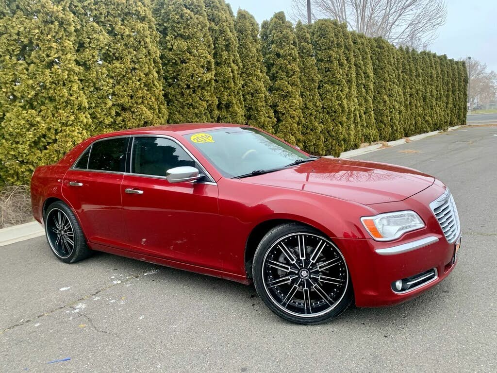Sold 2014 Chrysler 300 300C in Union Gap