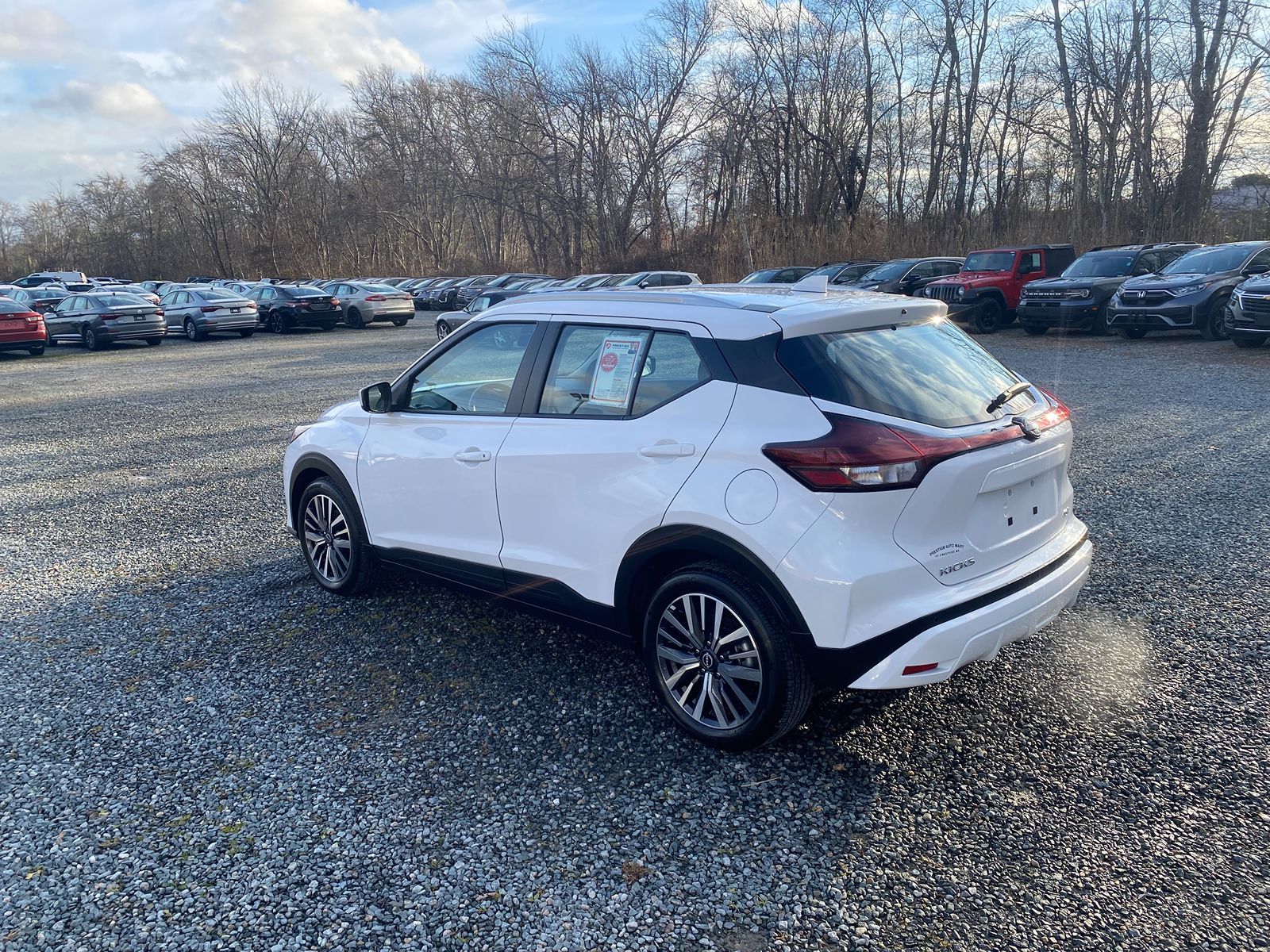 2022 Nissan Kicks SV 5