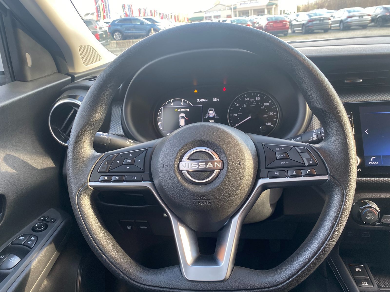 2022 Nissan Kicks SV 26