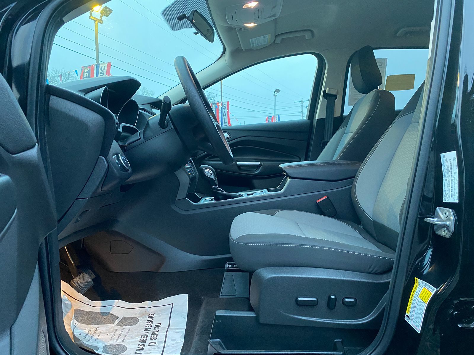 2019 Ford Escape SE 12