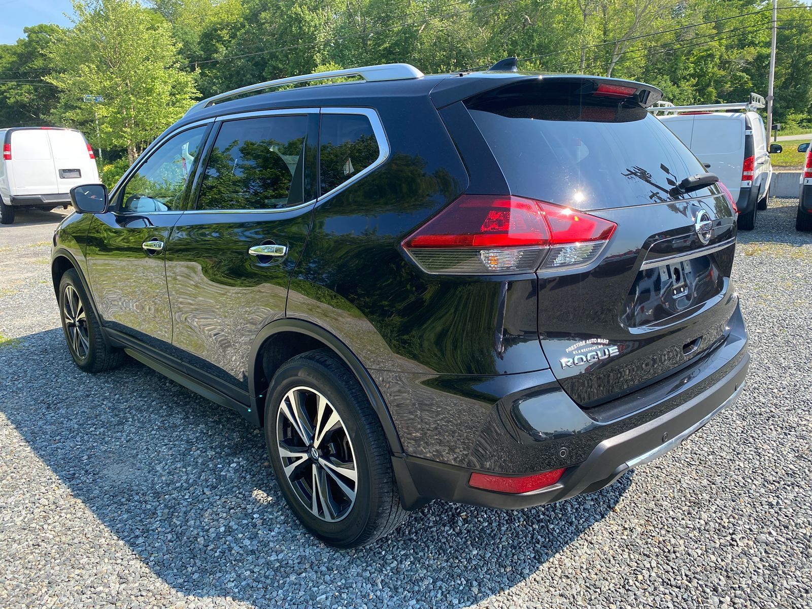 2020 Nissan Rogue SV 4