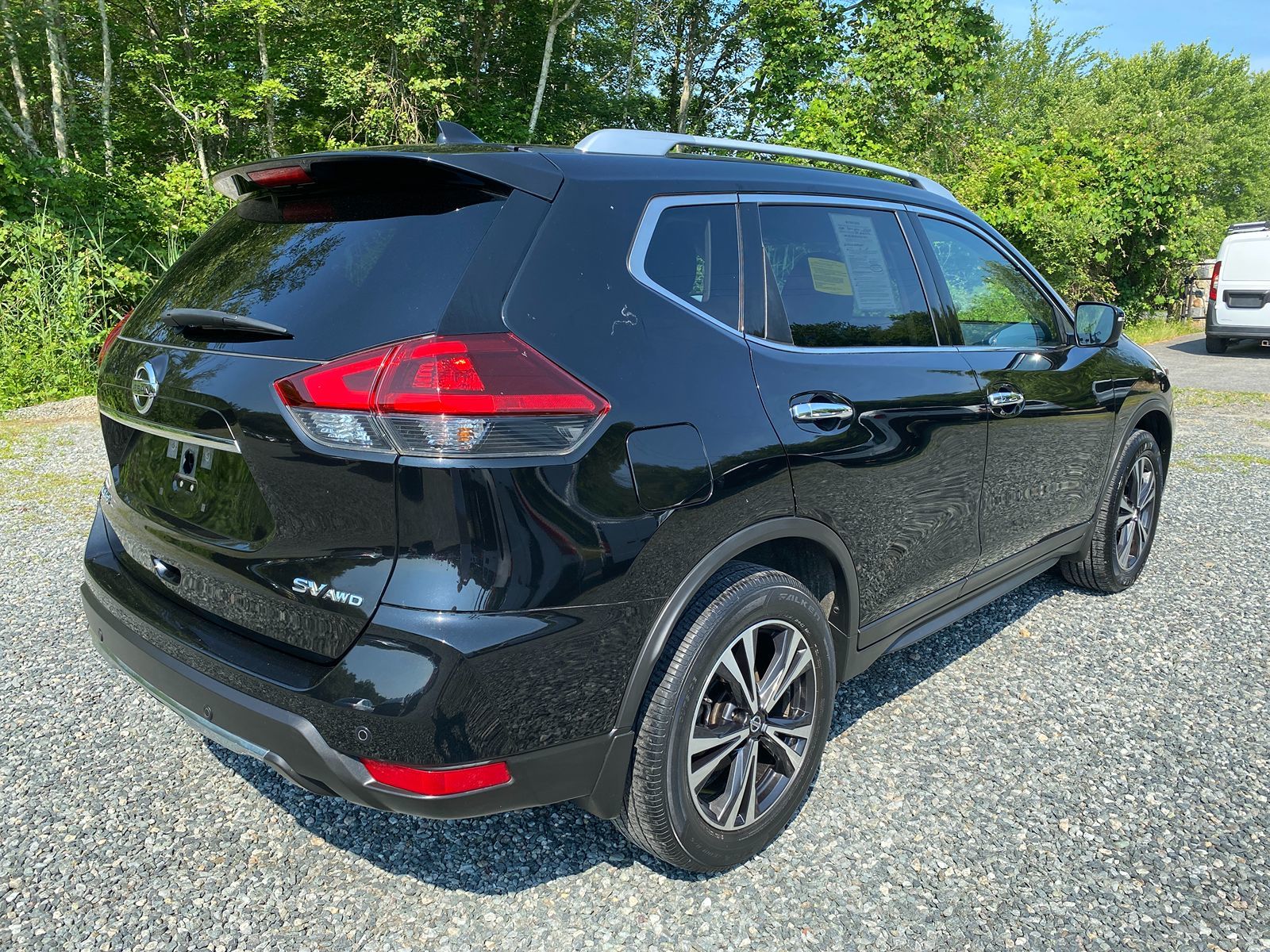 2020 Nissan Rogue SV 3