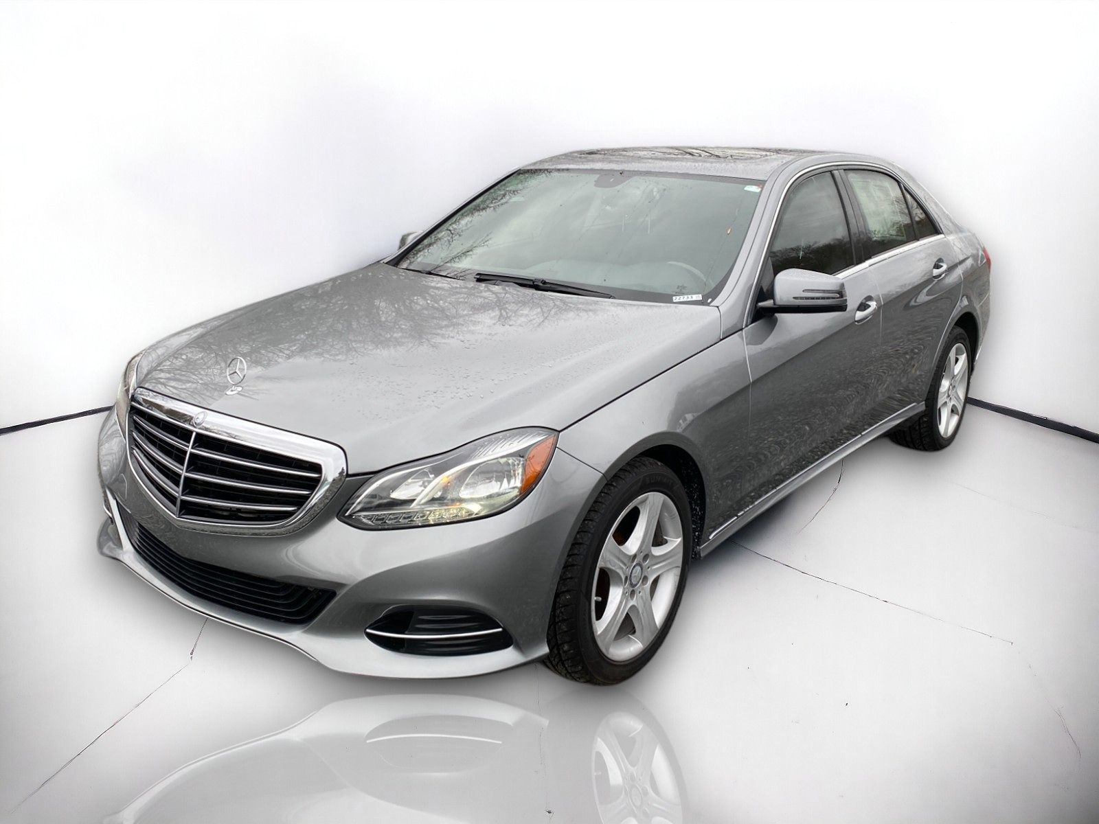 2014 Mercedes-Benz E 350 Luxury Sedan 2