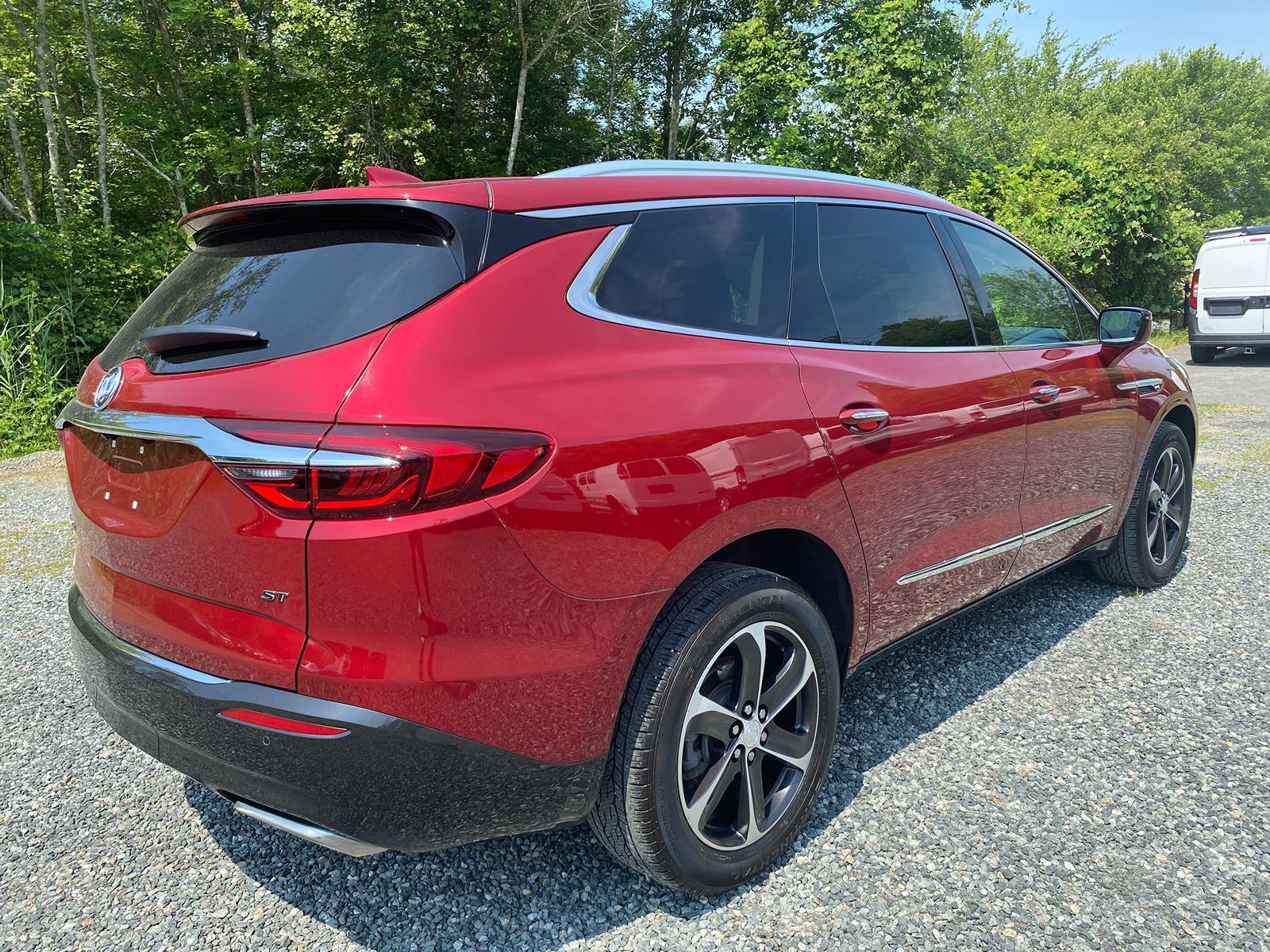 2021 Buick Enclave Essence 3