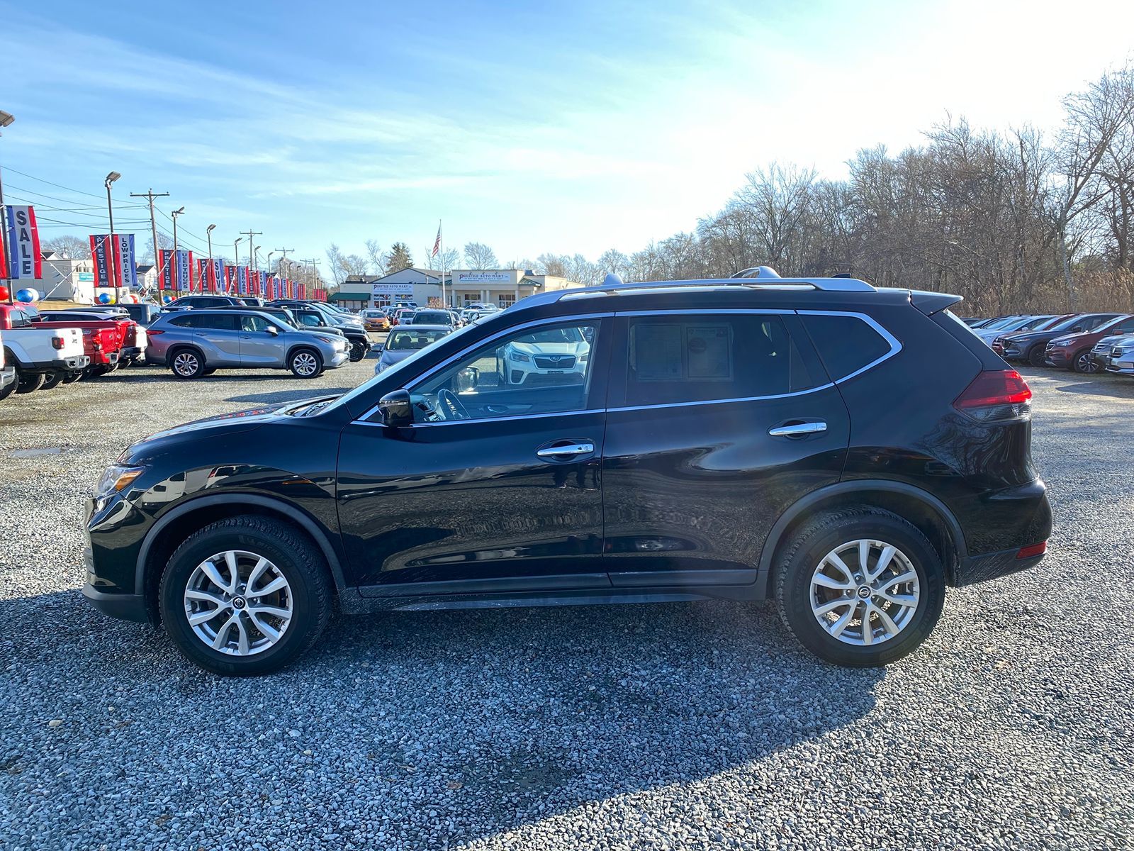 2020 Nissan Rogue SV 9