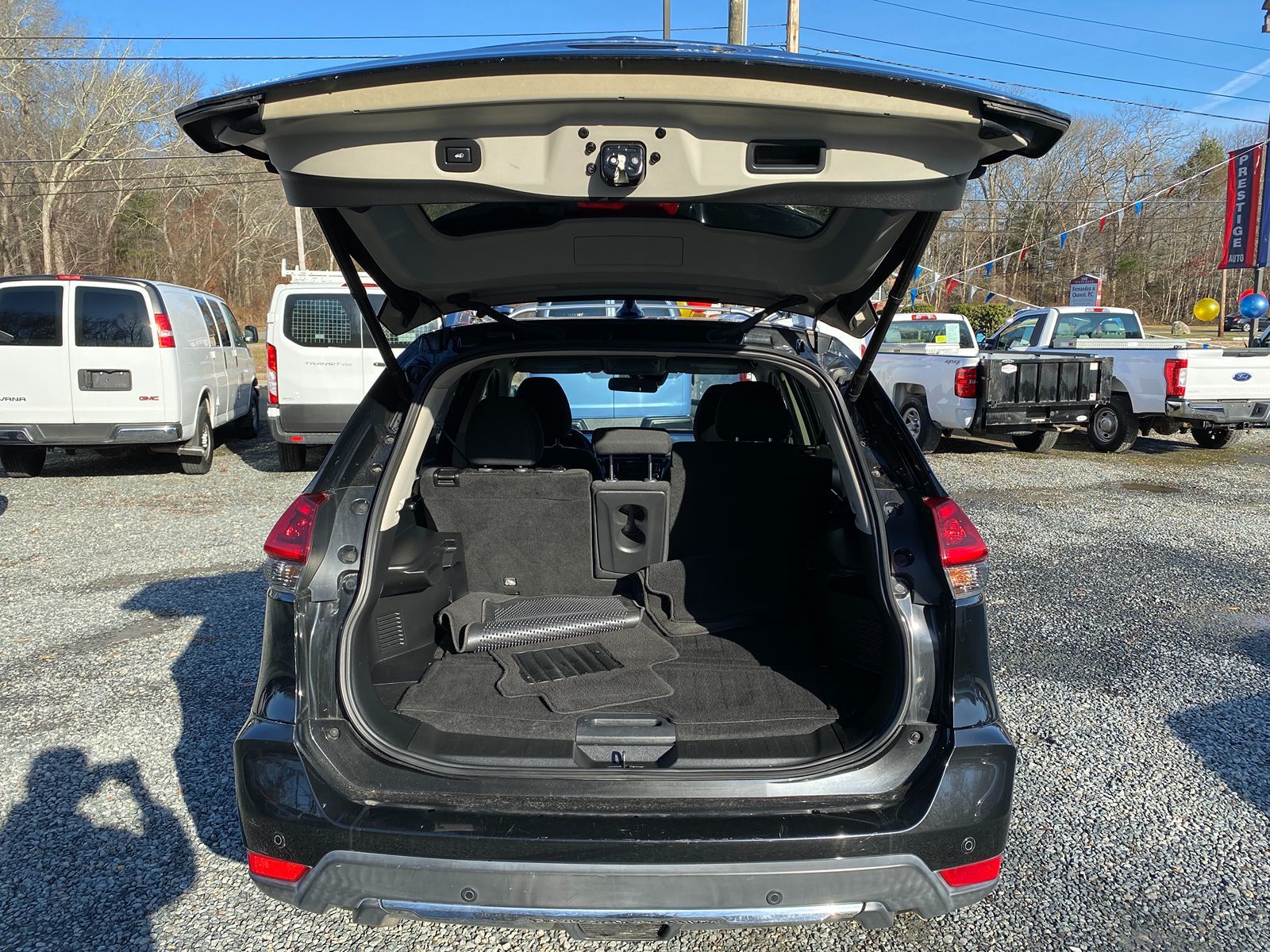 2020 Nissan Rogue SV 26