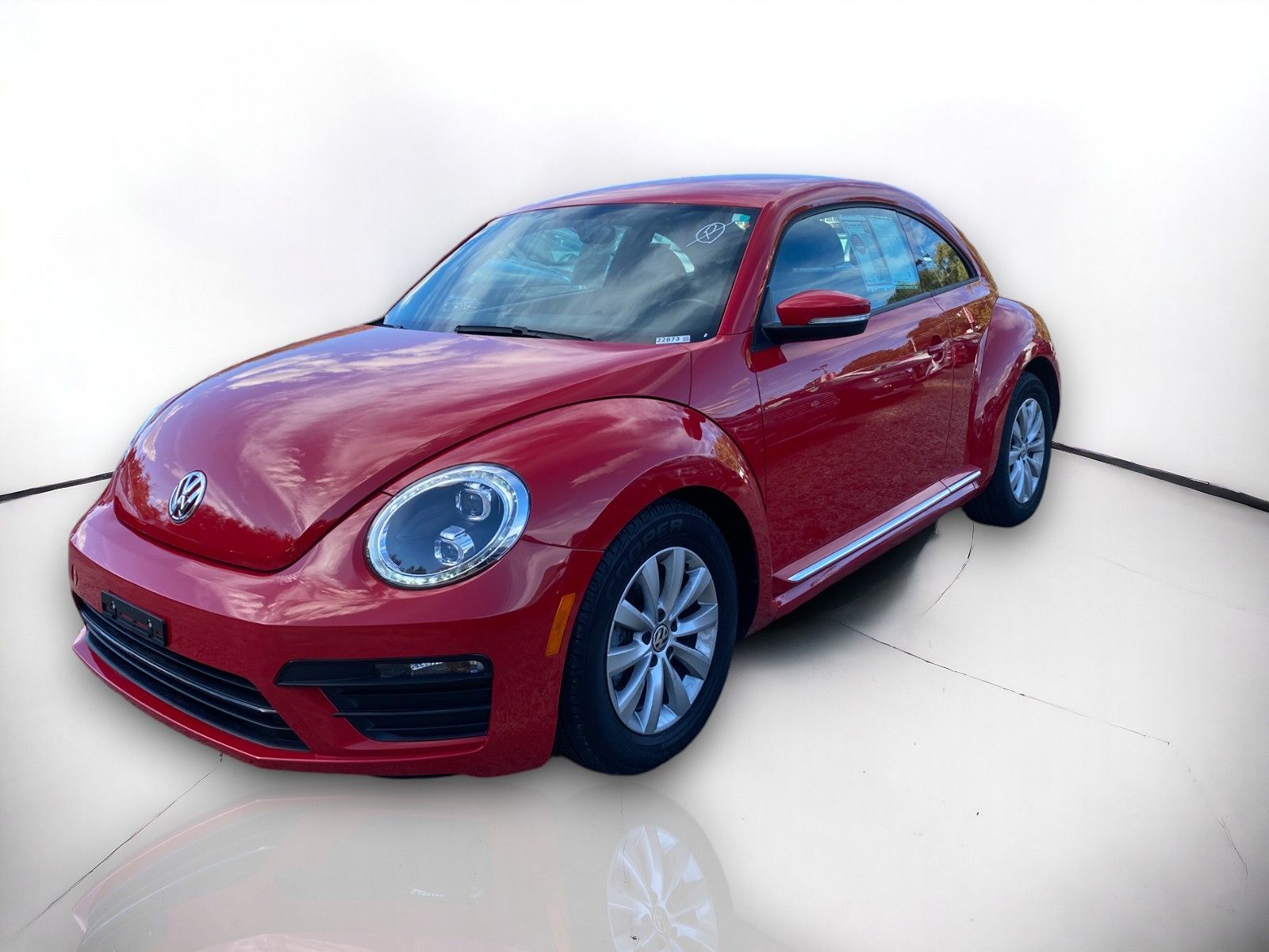 2019 Volkswagen Beetle S 2