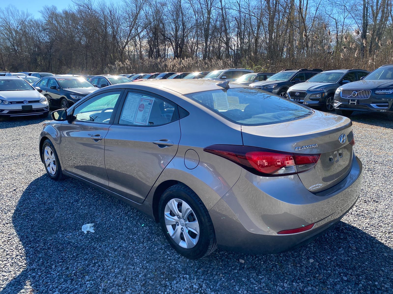 2016 Hyundai Elantra SE 8