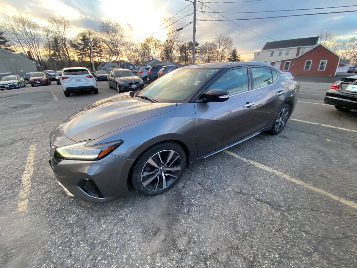 2019 Nissan Maxima SV 6