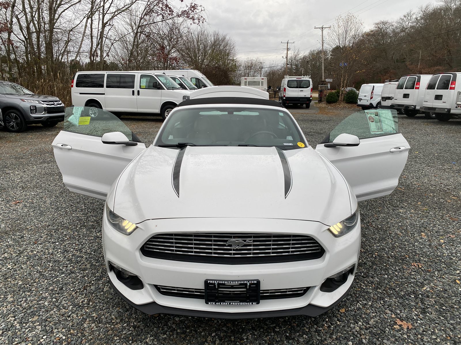 2016 Ford Mustang EcoBoost Premium 28