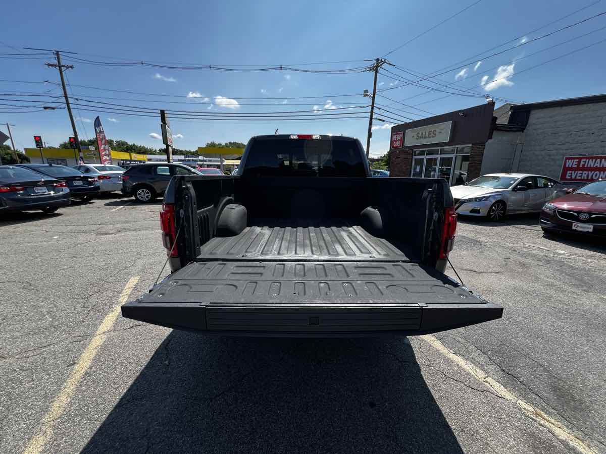 2017 Ford F-150 Platinum 8