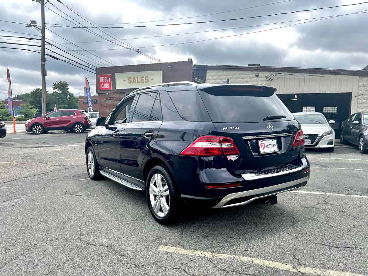 2012 Mercedes-Benz ML 350 SUV 6