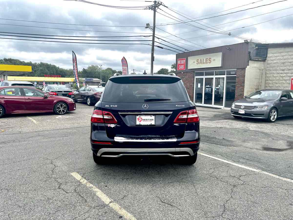 2012 Mercedes-Benz ML 350 SUV 7