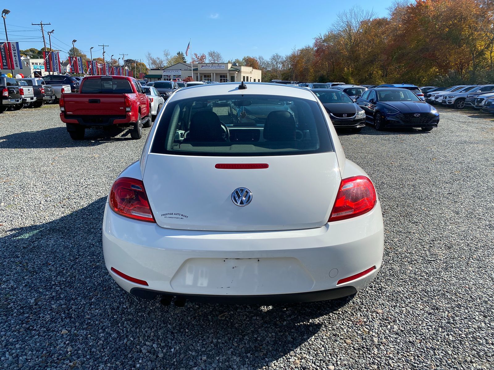 2012 Volkswagen Beetle 2.5L w/Sun PZEV 6