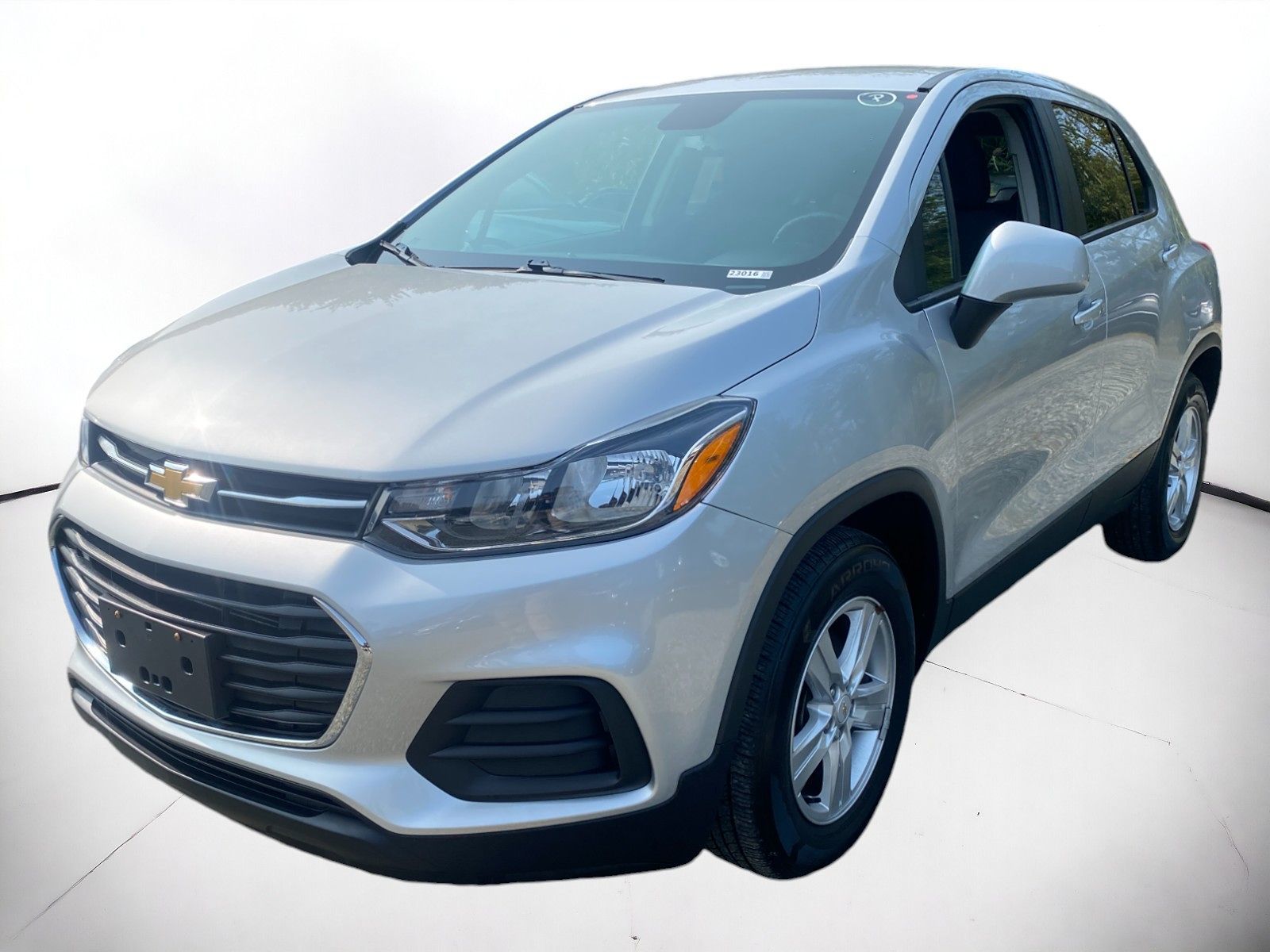 2020 Chevrolet Trax LS 2