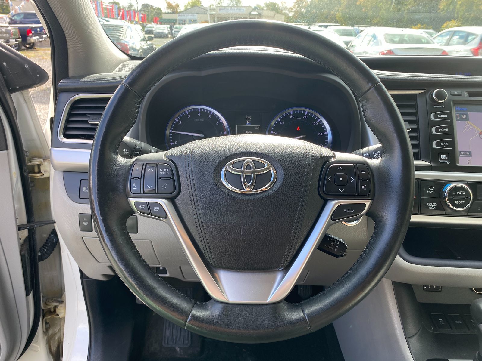 2015 Toyota Highlander Limited Platinum 11