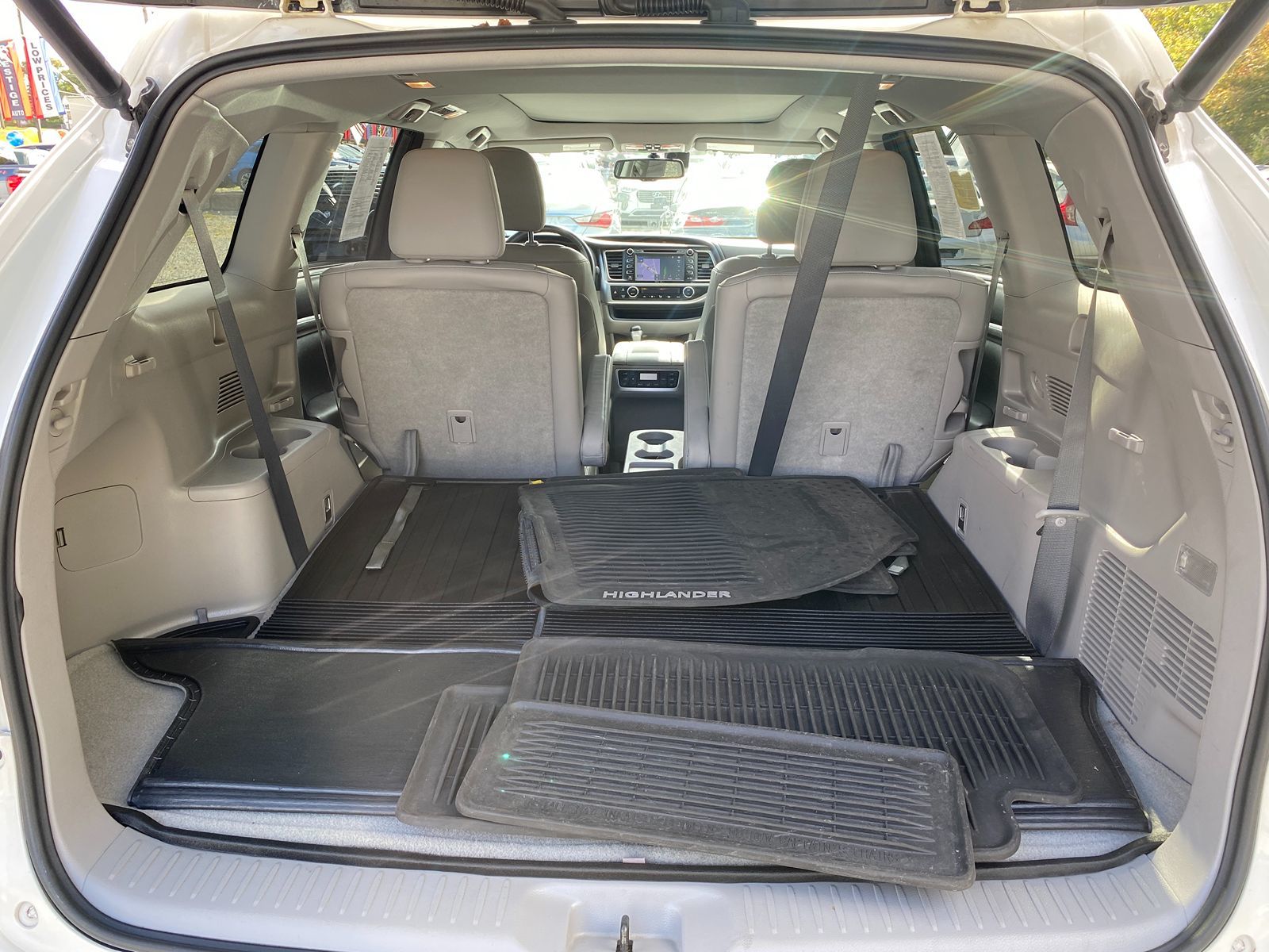 2015 Toyota Highlander Limited Platinum 27