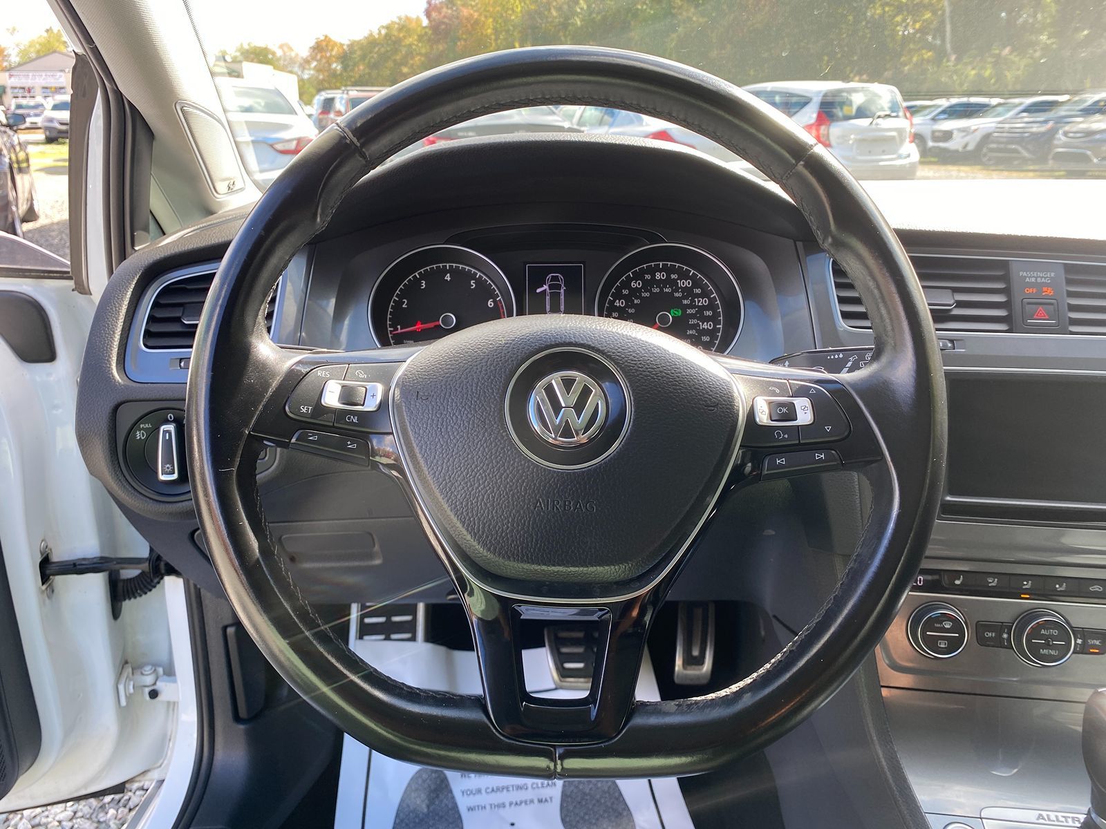 2017 Volkswagen Golf Alltrack SEL 11