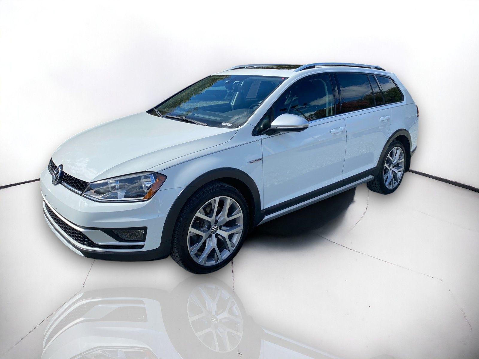 2017 Volkswagen Golf Alltrack SEL 2