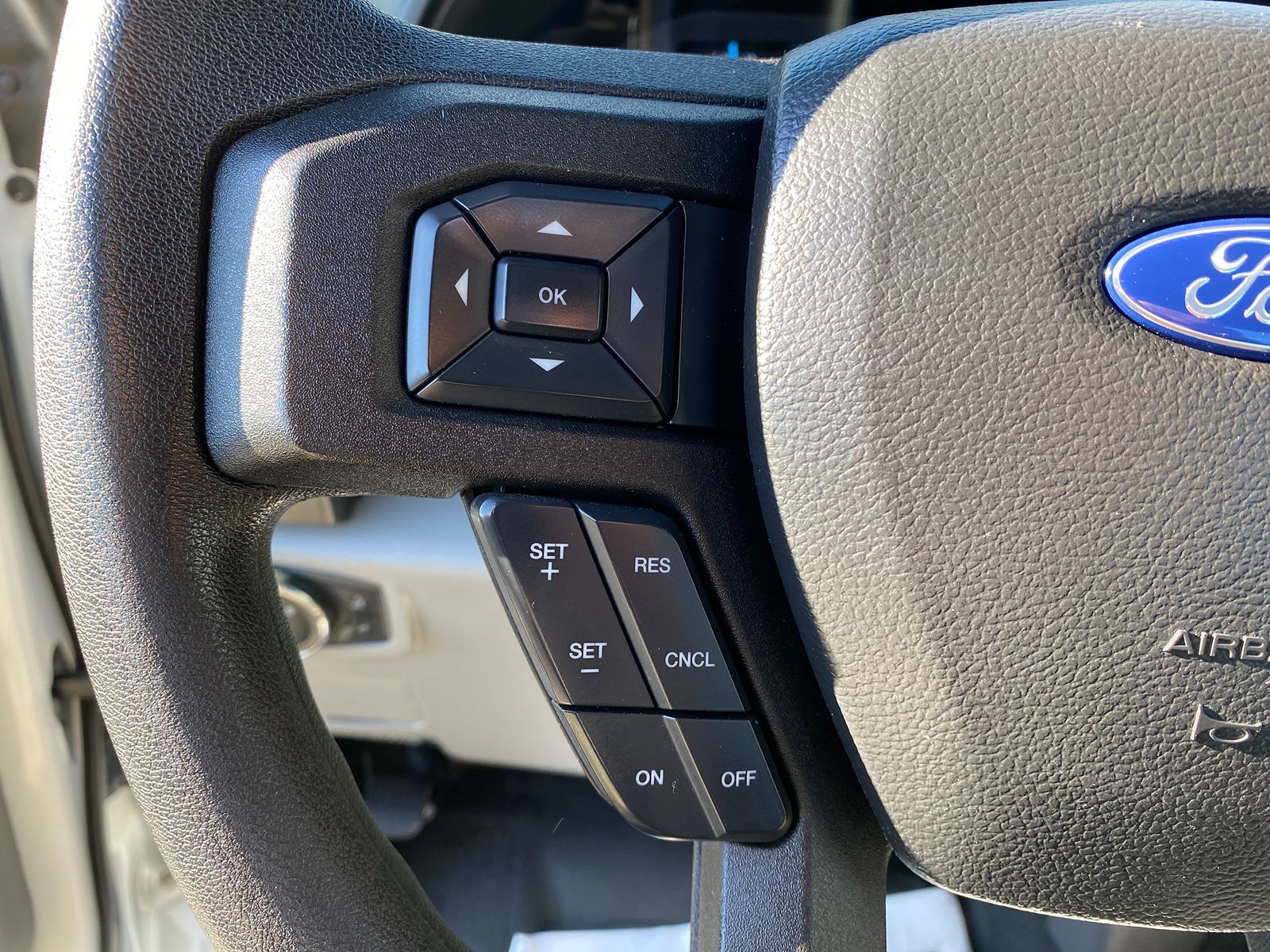 2018 Ford Super Duty F-250 SRW XL 16