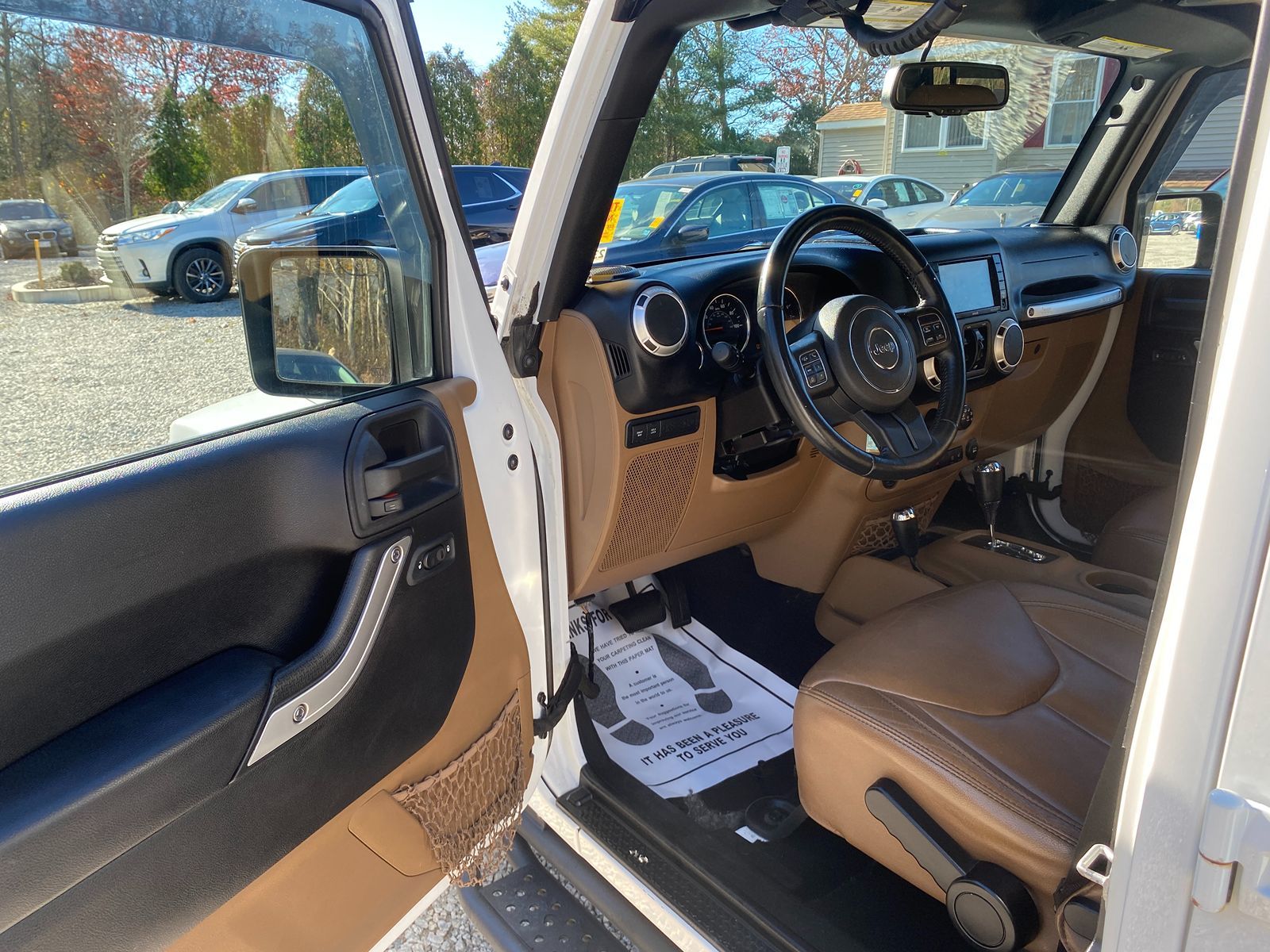 2015 Jeep Wrangler Unlimited Rubicon 10