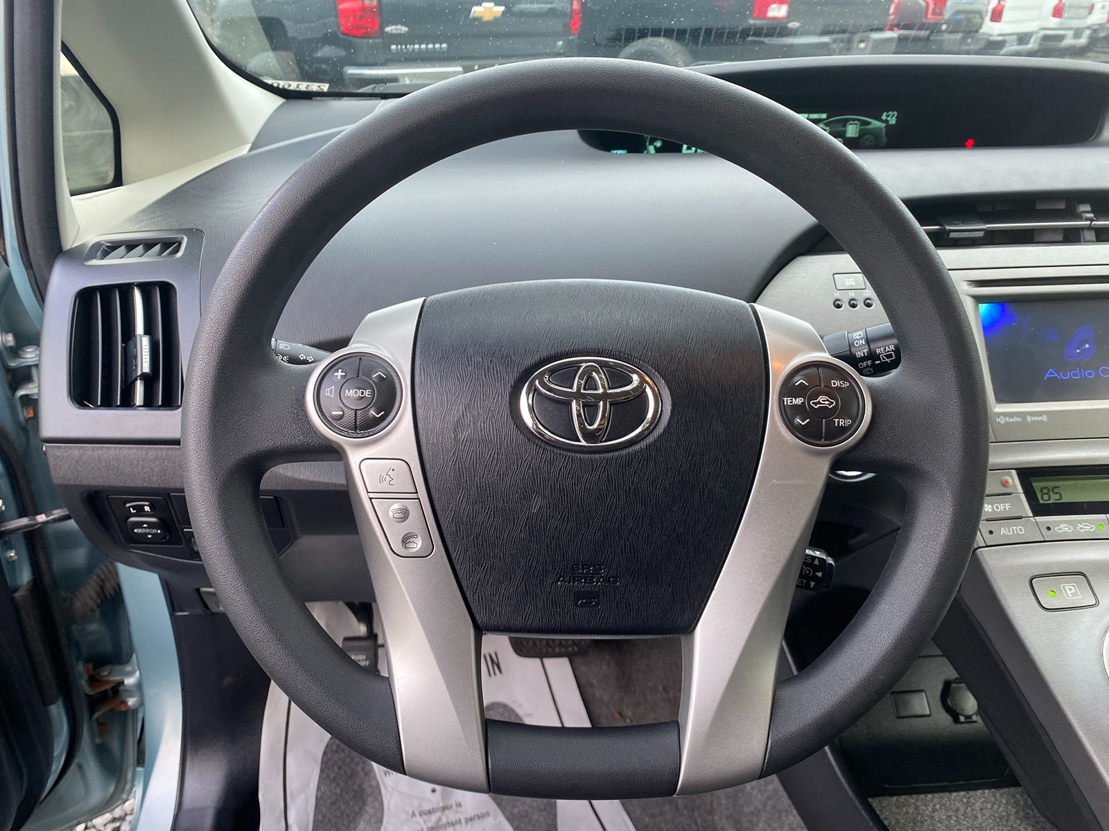 2014 Toyota Prius Two 14