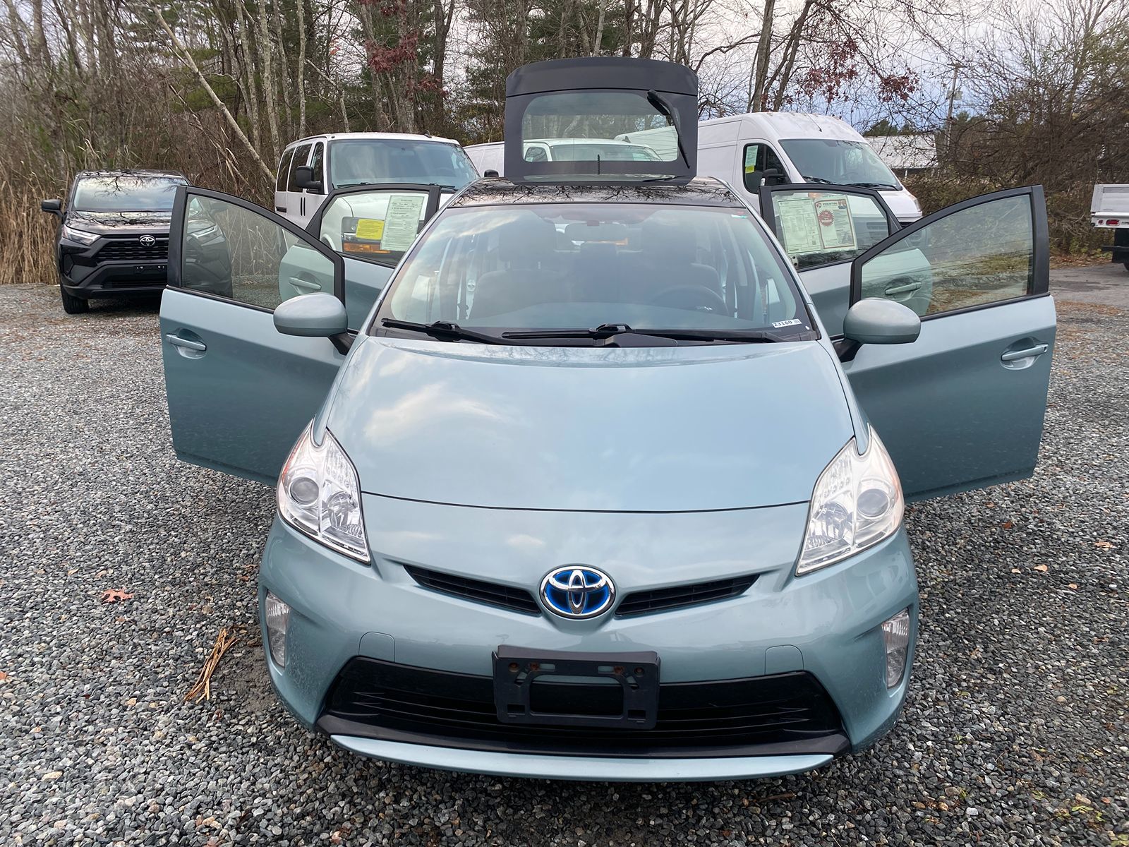 2014 Toyota Prius Two 30