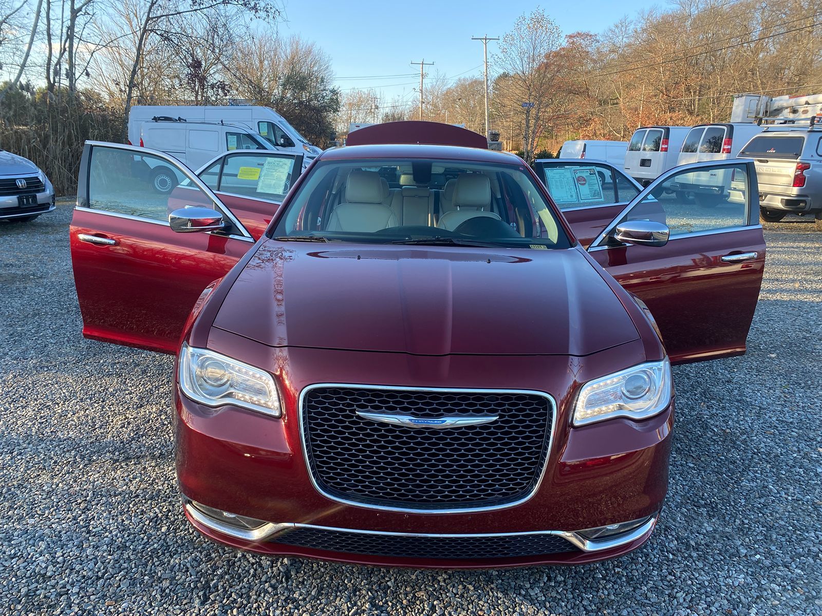 2018 Chrysler 300 Limited 29