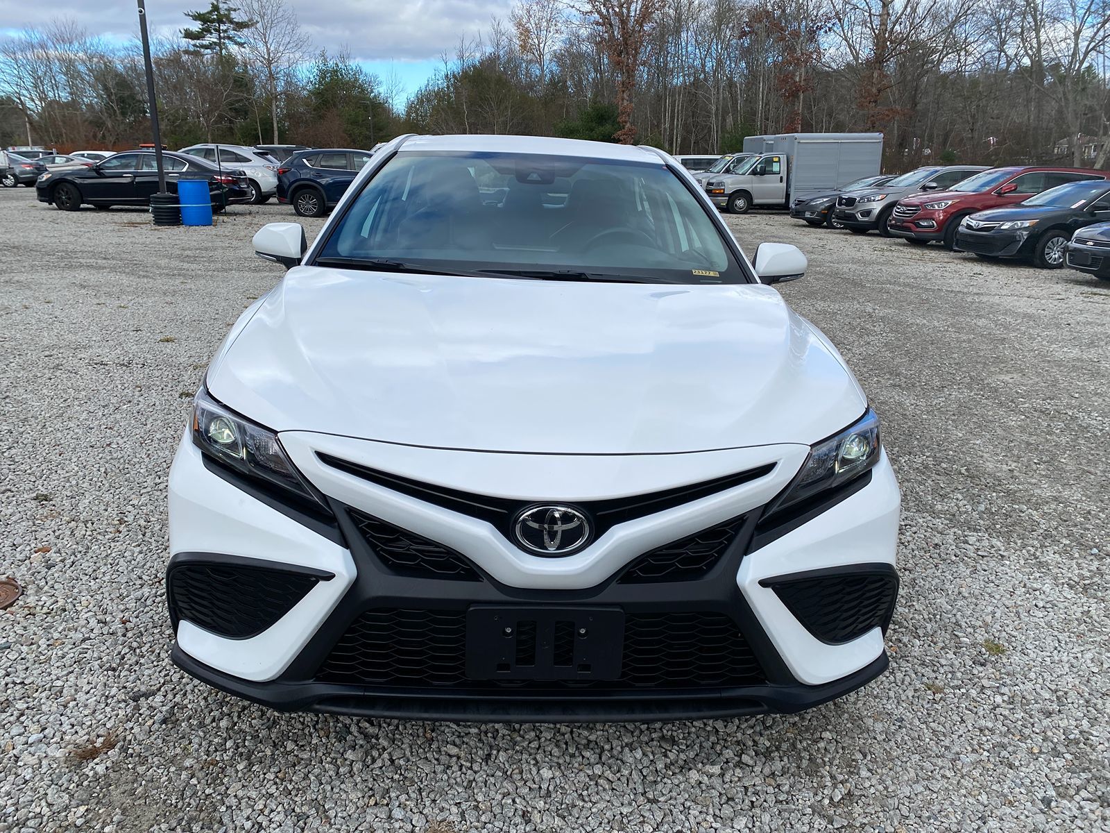 2024 Toyota Camry SE 3