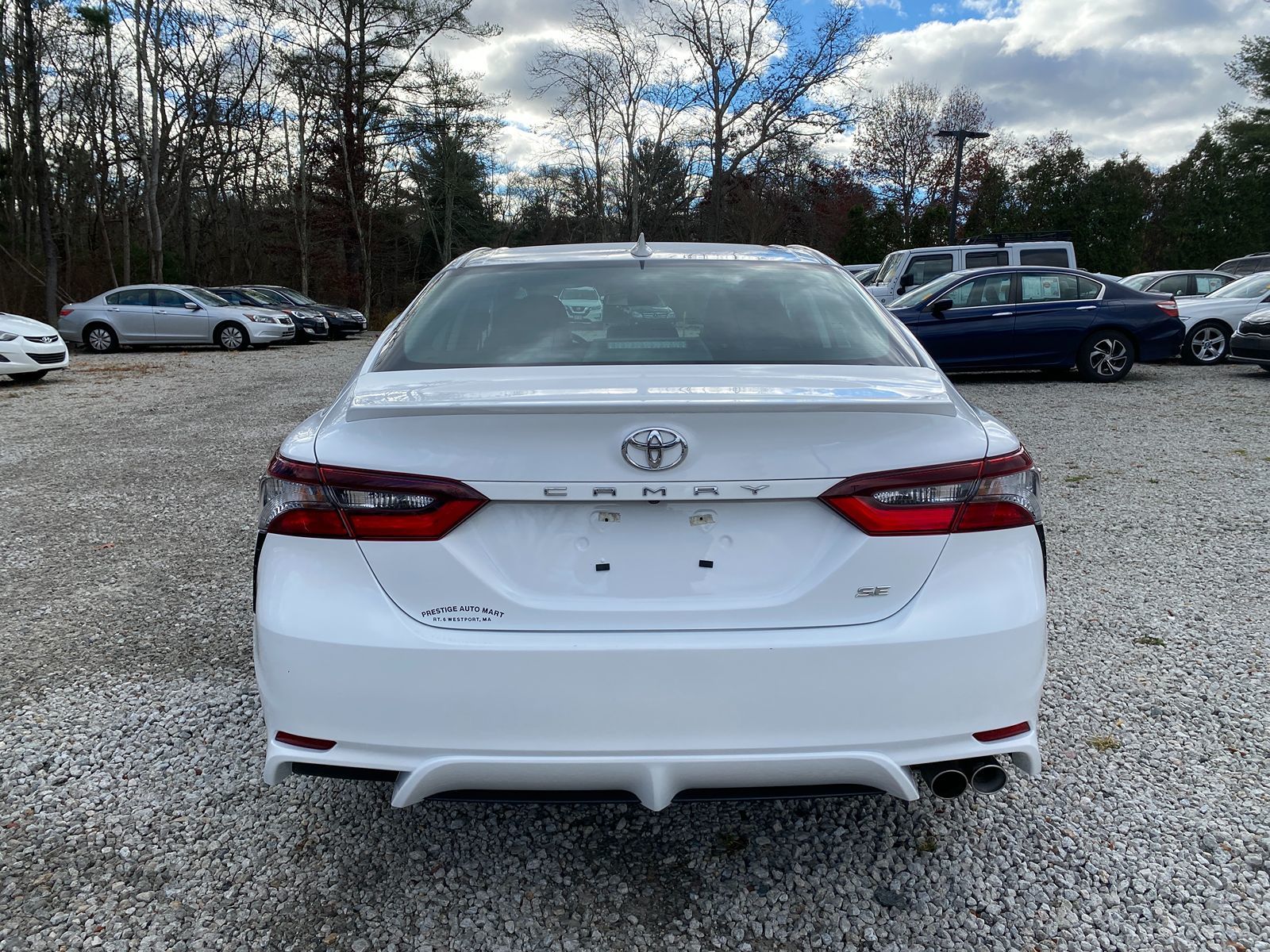 2024 Toyota Camry SE 6