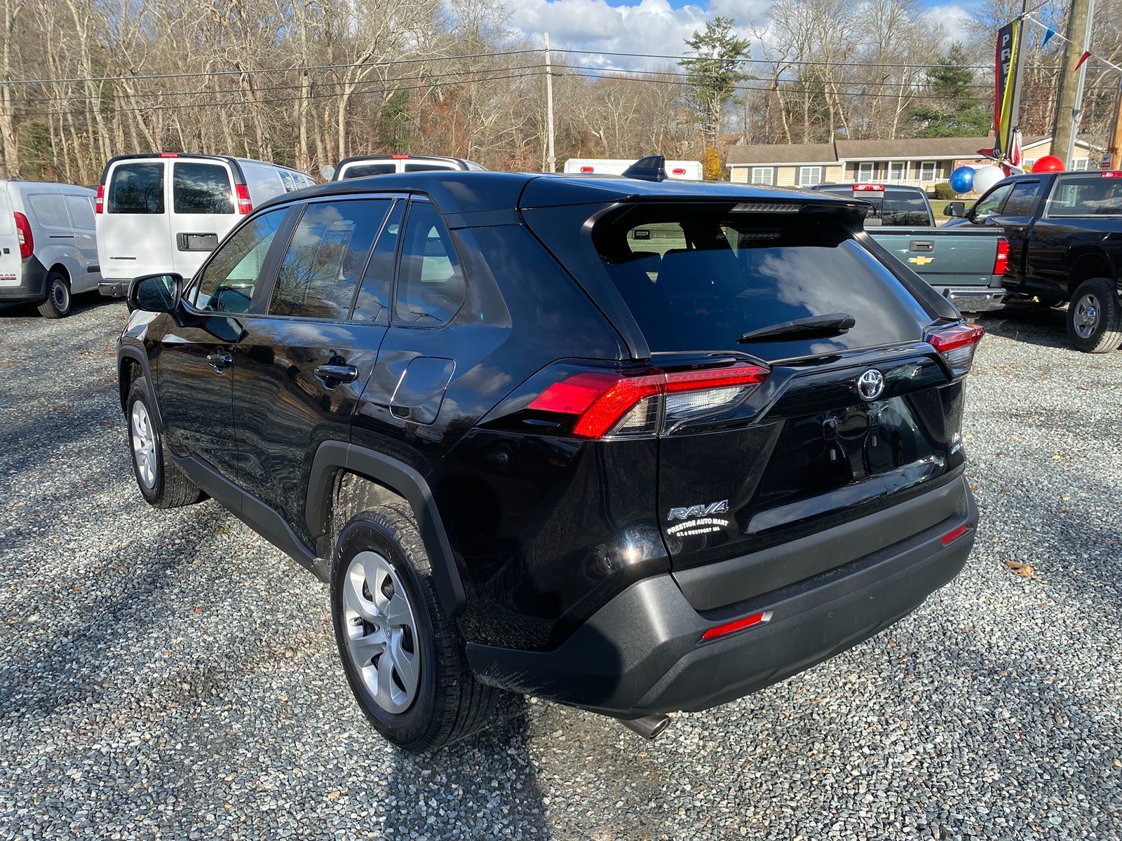 2024 Toyota RAV4 LE 8