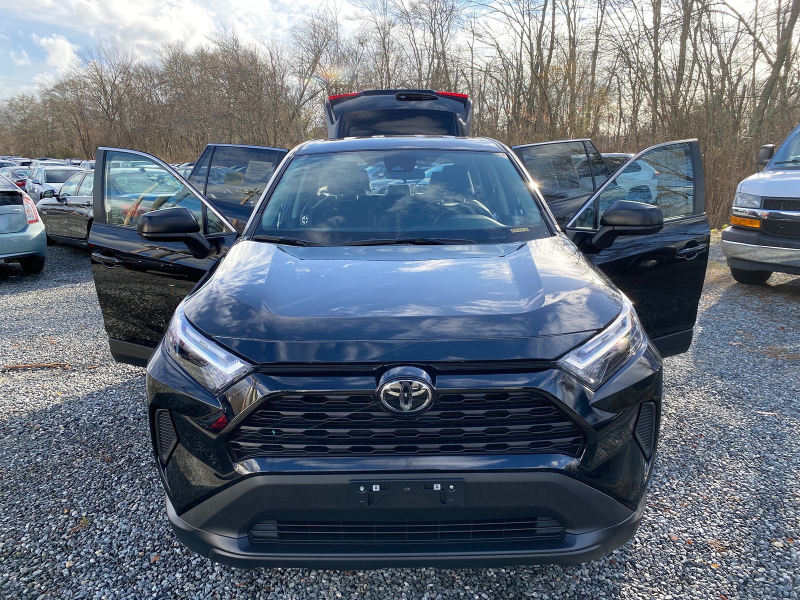 2024 Toyota RAV4 LE 28