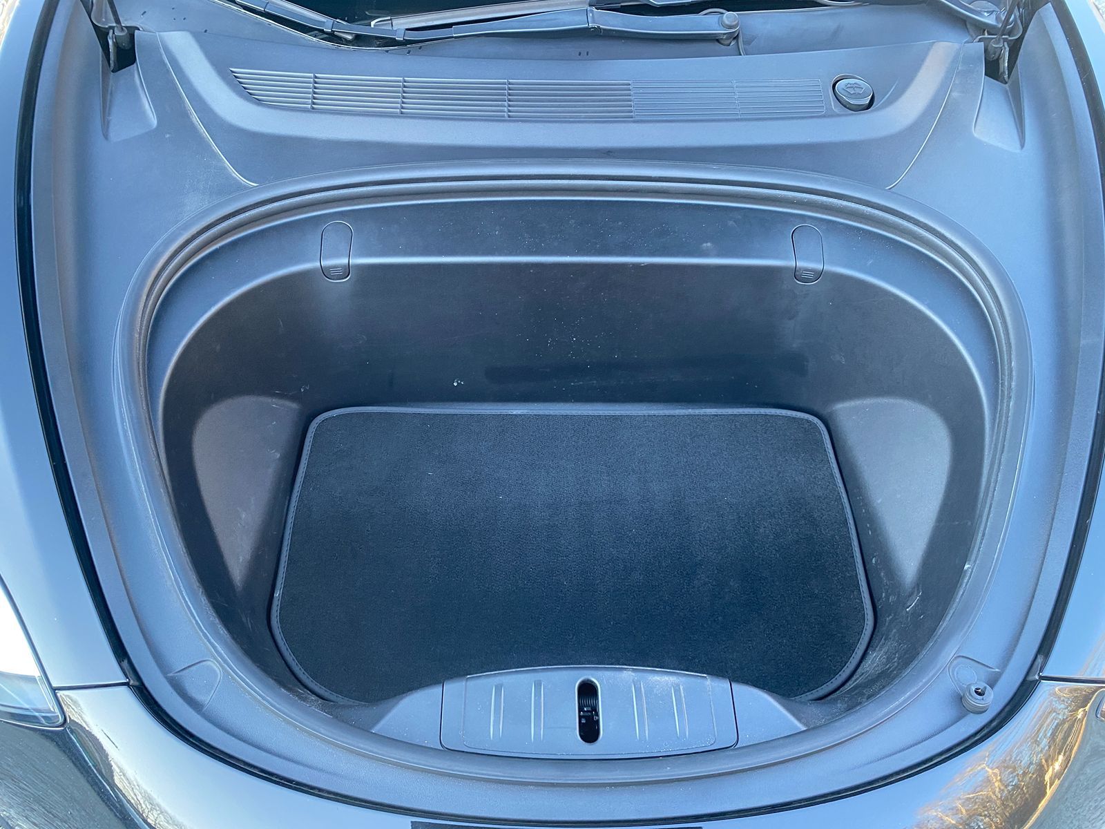 2018 Tesla Model 3 Long Range Battery 28