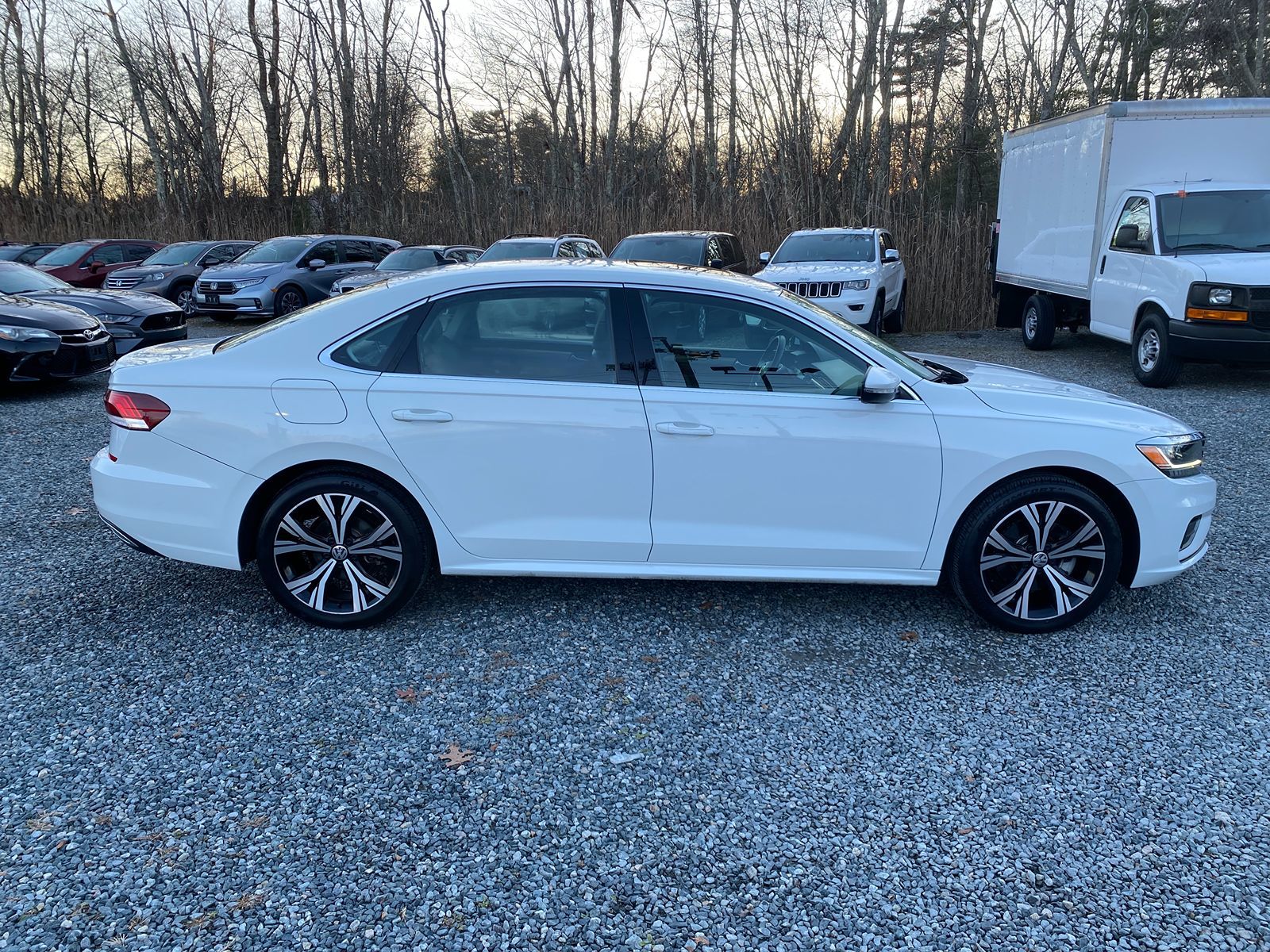 2021 Volkswagen Passat 2.0T SE 4