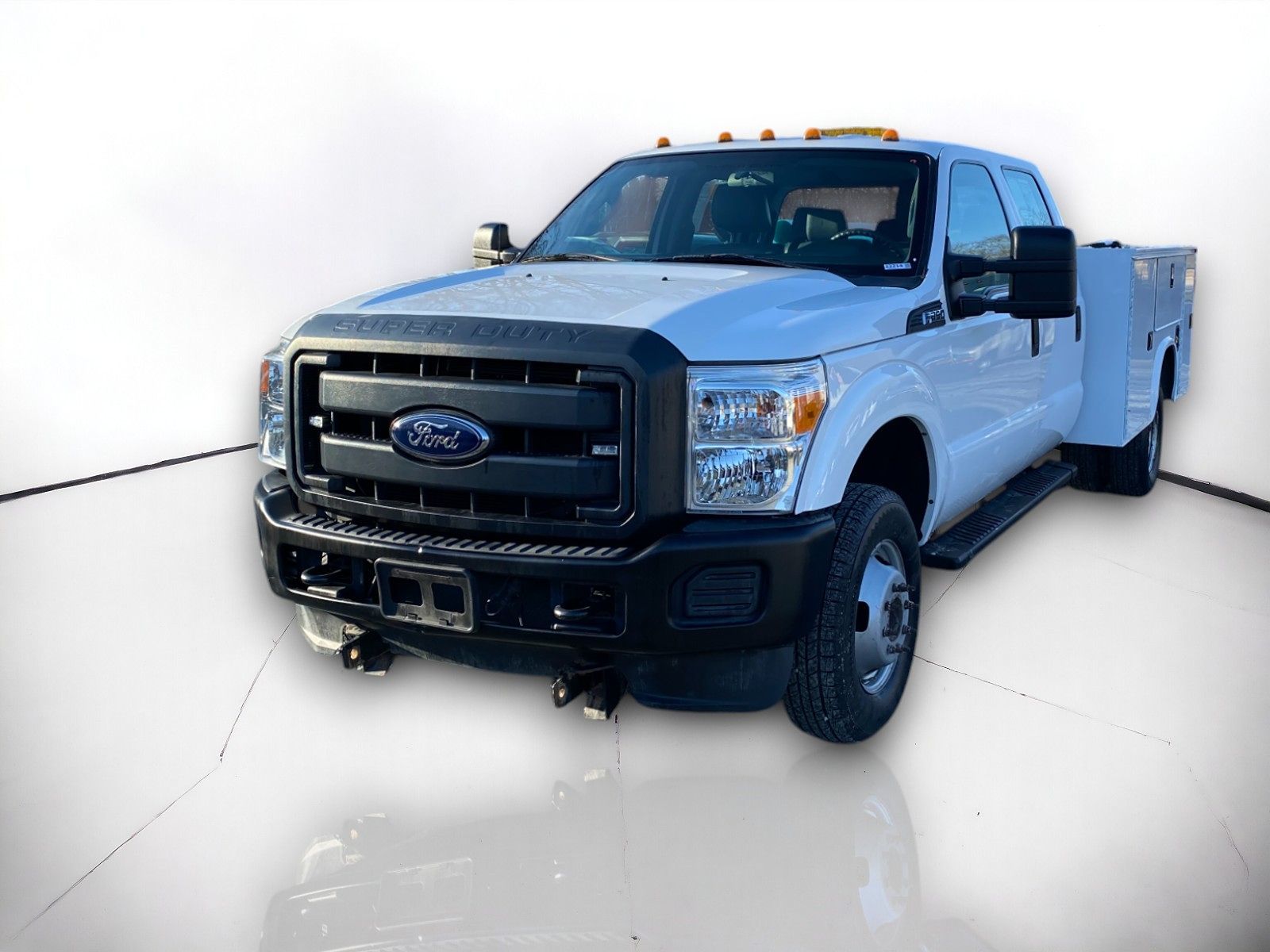 2015 Ford Super Duty F-350 DRW XL 2