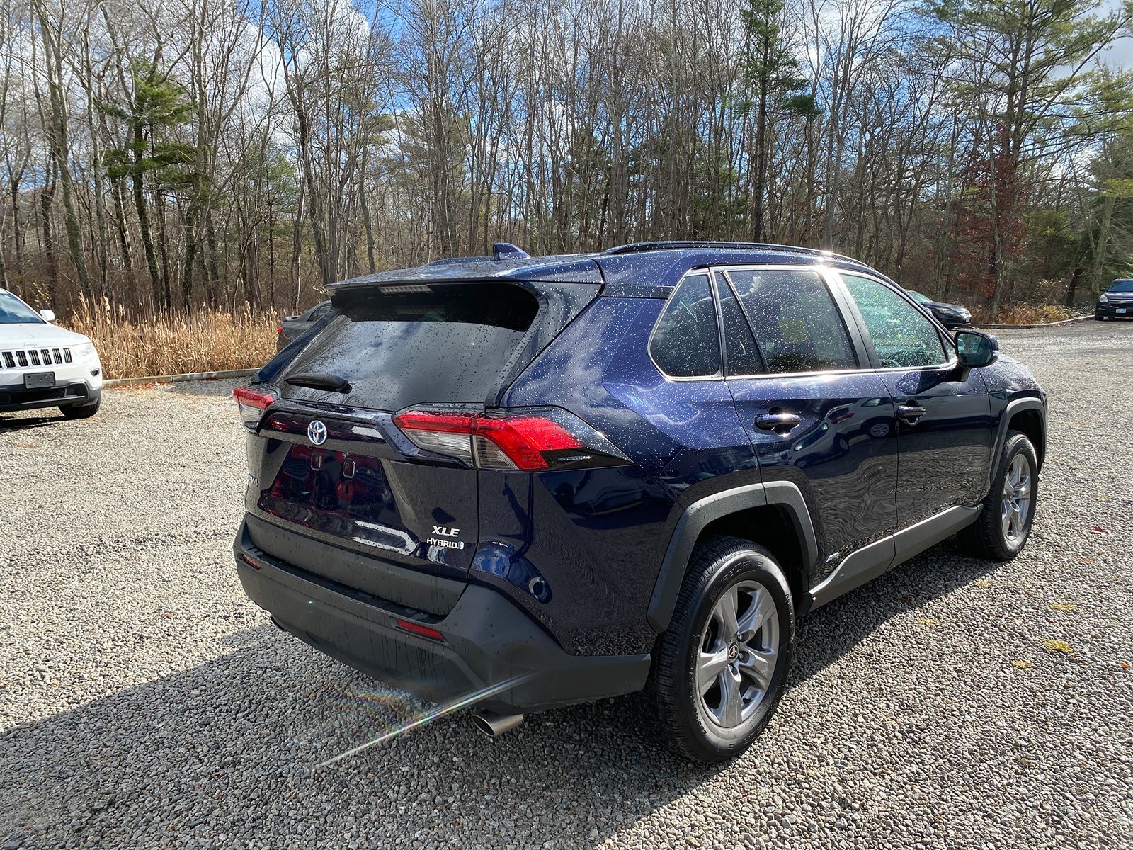 2022 Toyota RAV4 Hybrid XLE 5