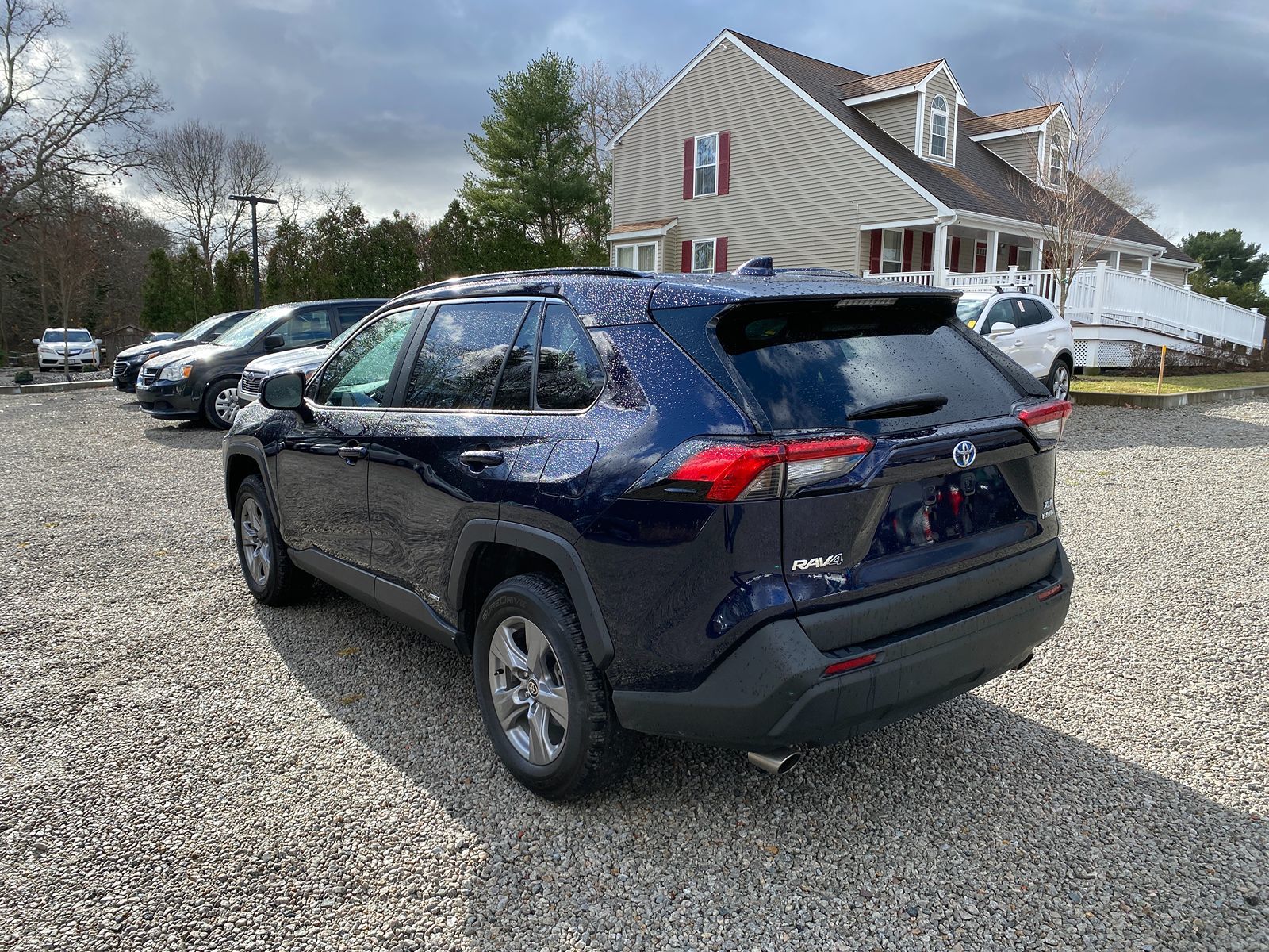 2022 Toyota RAV4 Hybrid XLE 8