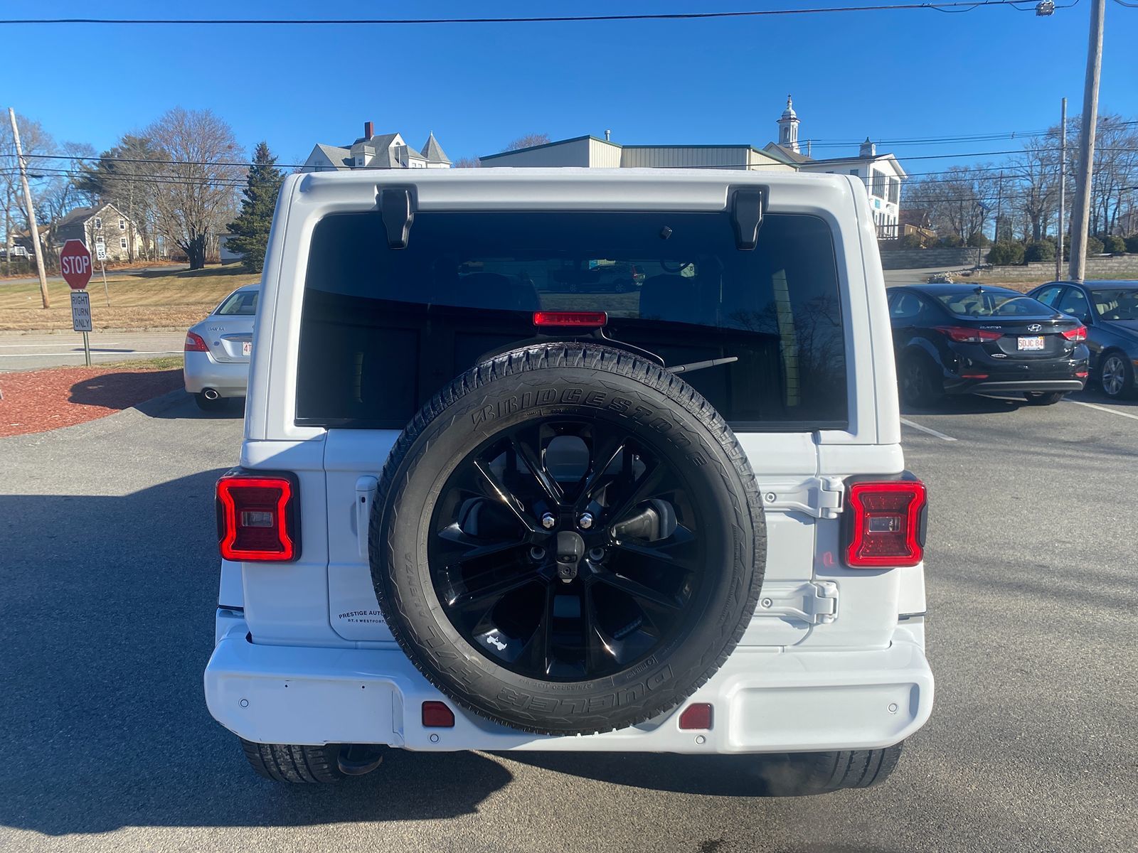 2021 Jeep Wrangler Unlimited Sahara High Altitude 6