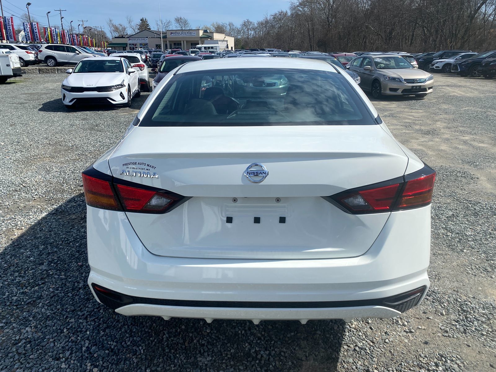2022 Nissan Altima 2.5 S photo 6