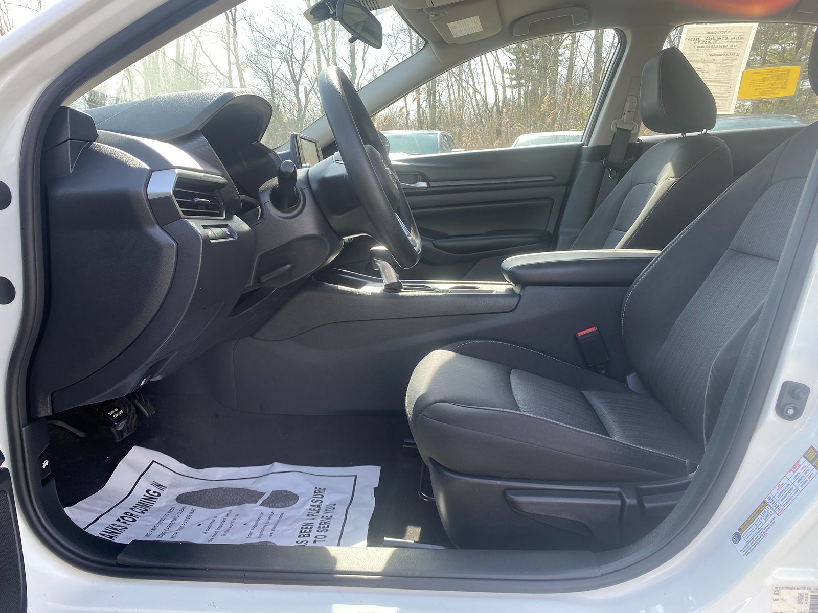 2022 Nissan Altima 2.5 S photo 11