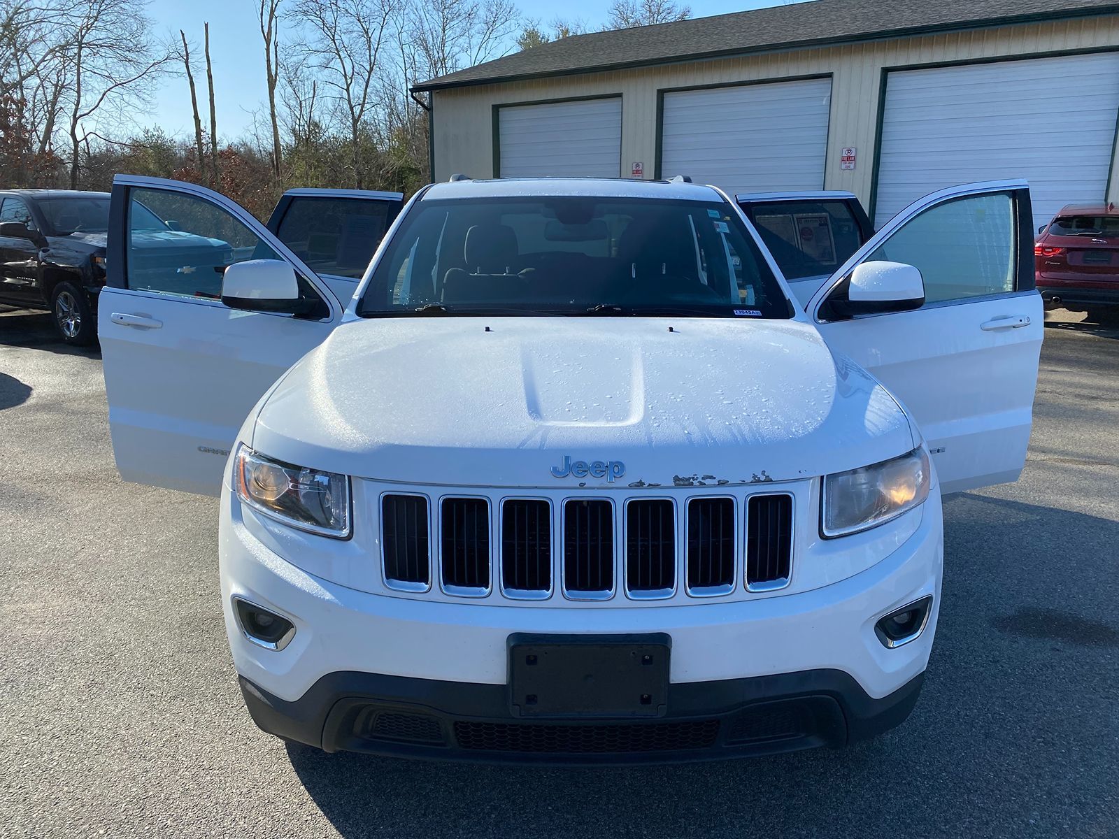 2016 Jeep Grand Cherokee Laredo 29